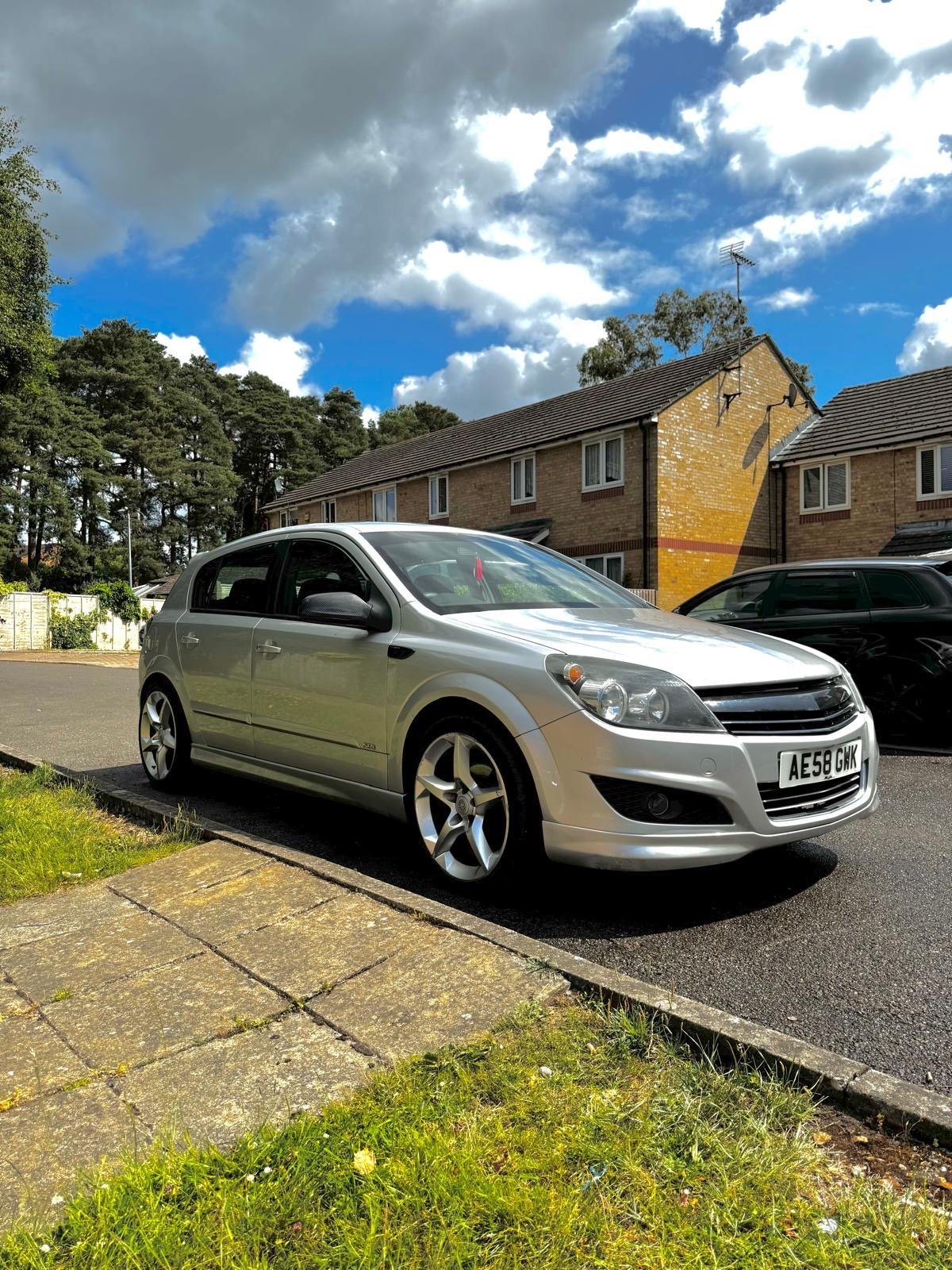 Used Vauxhall Astra 2008 for sale - 76156707: Photo 1