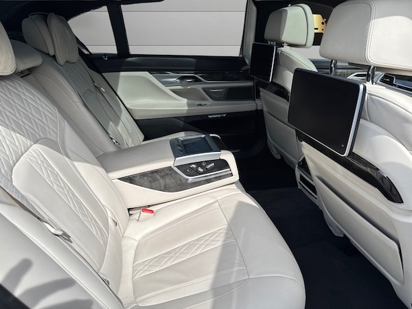 Used BMW 7 Series 2018 for sale - 74710963: Photo 11
