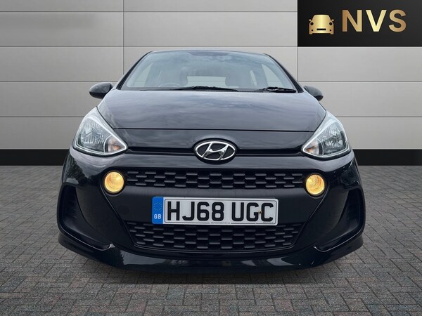 Used Hyundai i10 2018 for sale - 76142528: Photo 2