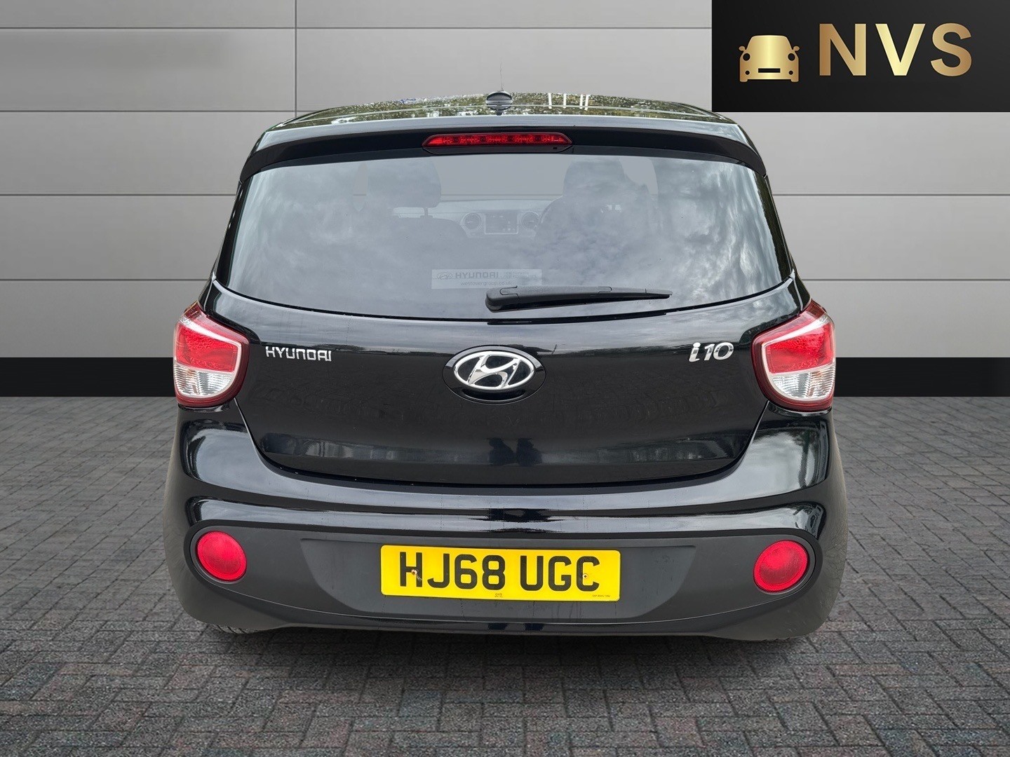 Used Hyundai i10 2018 for sale - 76142528: Photo 6