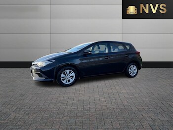 Used Toyota Auris 2015 for sale - 77342631: Photo