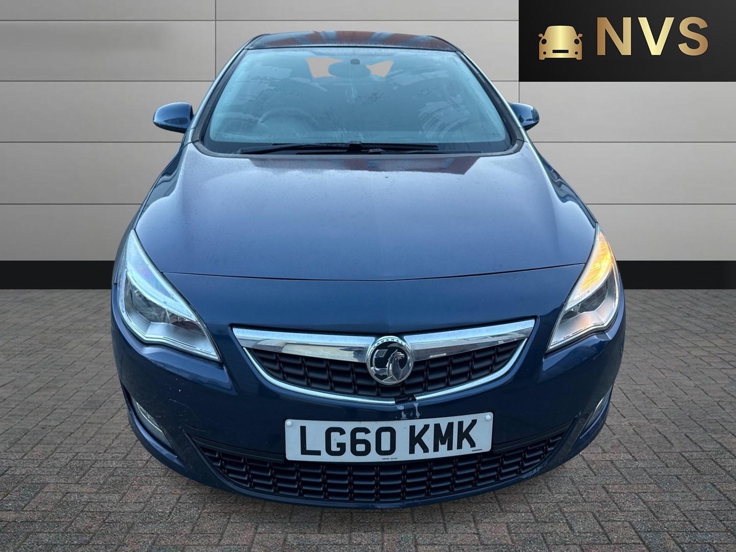 Used Vauxhall Astra 2010 for sale - 77058429: Photo 2
