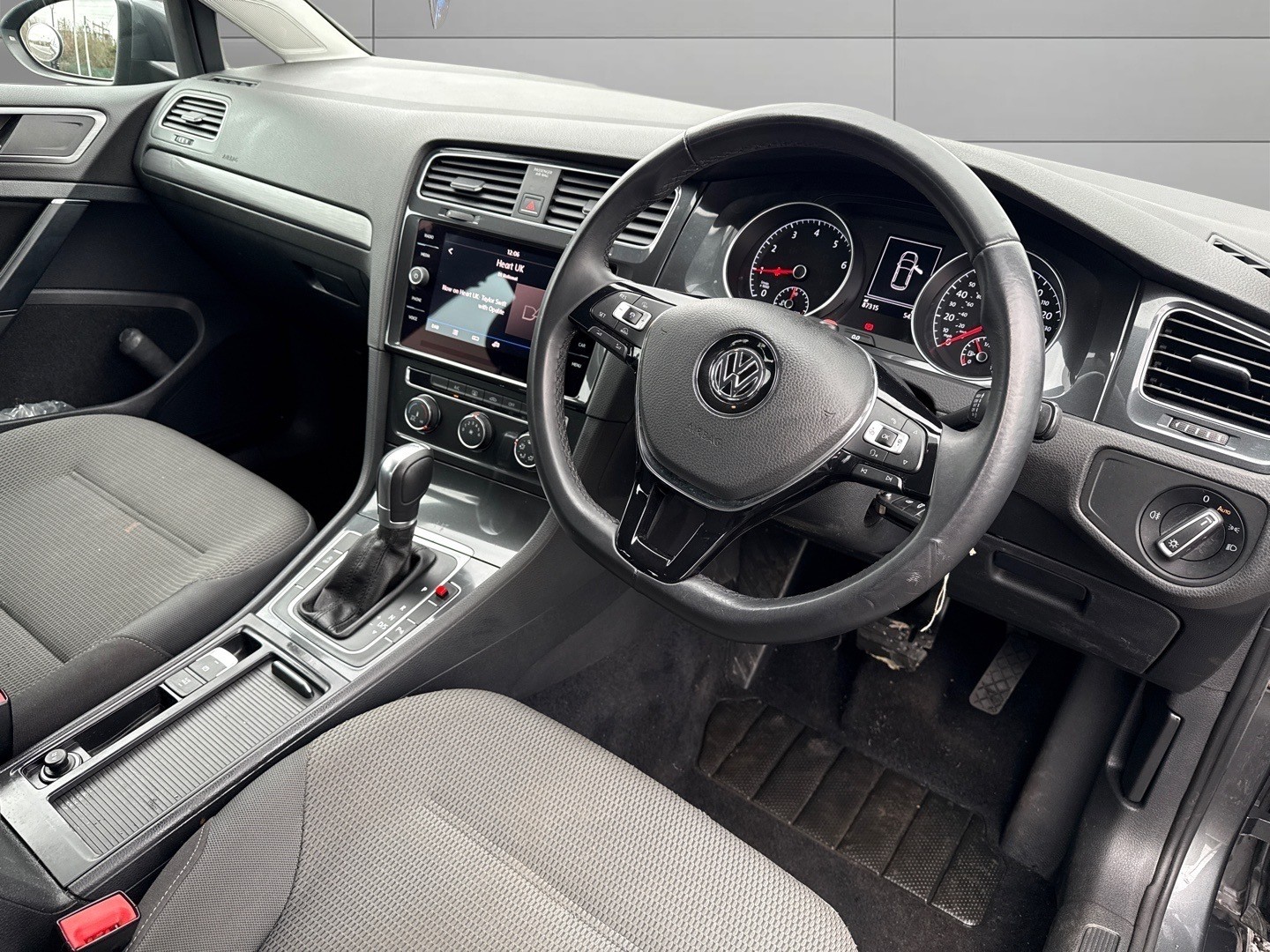 Used Volkswagen Golf 2018 for sale - 77483708: Photo 8