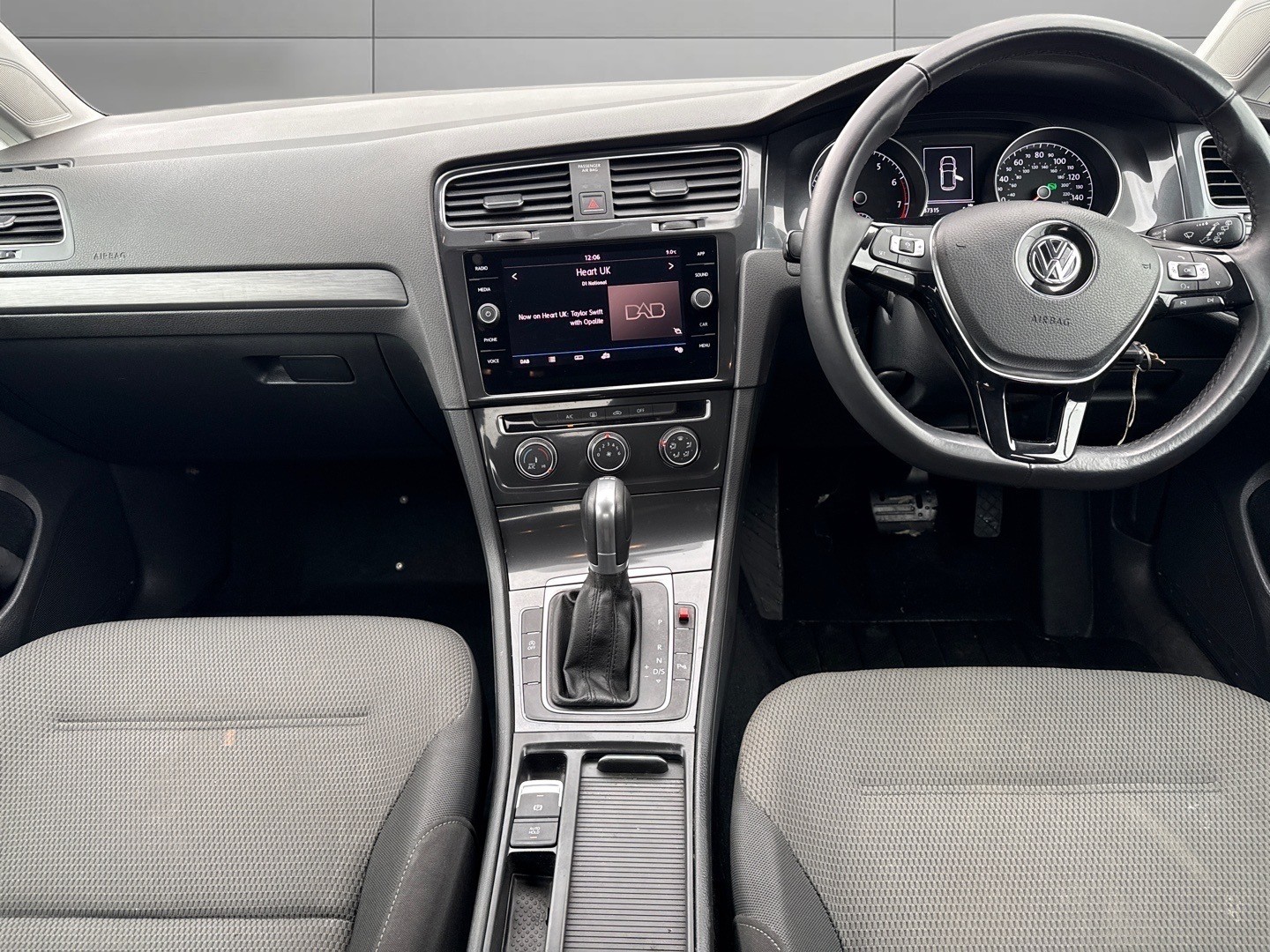 Used Volkswagen Golf 2018 for sale - 77483708: Photo 9