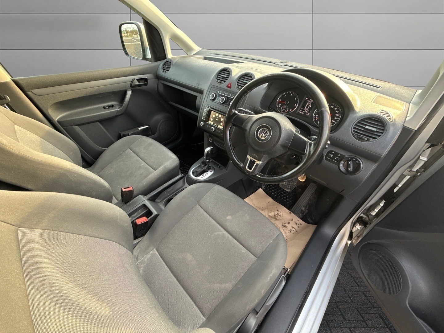 Used Volkswagen Caddy 2014 for sale - 77973737: Photo 9