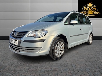 Used Volkswagen Touran 2009 for sale - 79467660: Photo