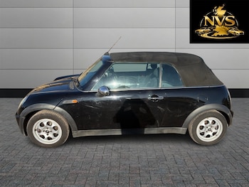 Used MINI Convertible 2005 for sale - 79580376: Photo