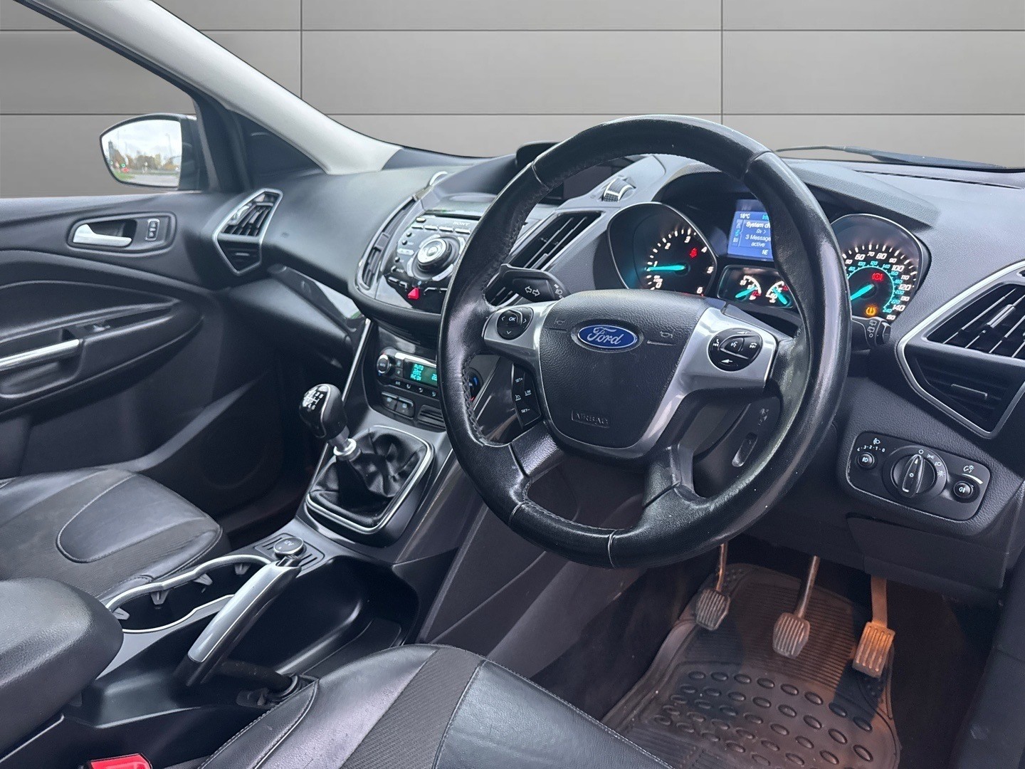 Used Ford Kuga 2014 for sale - 76497590: Photo 9