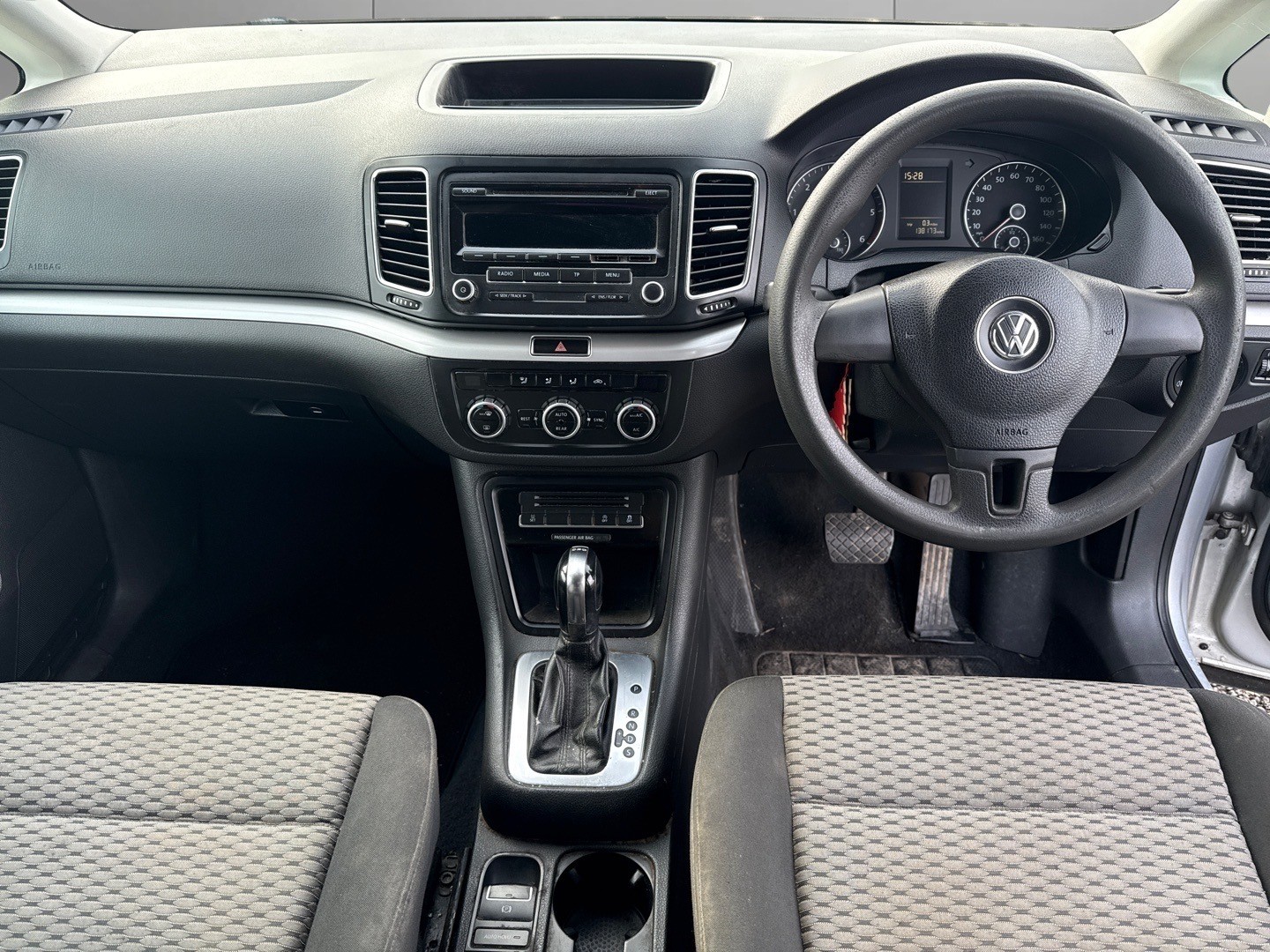 Used Volkswagen Sharan 2013 for sale - 77629048: Photo 10