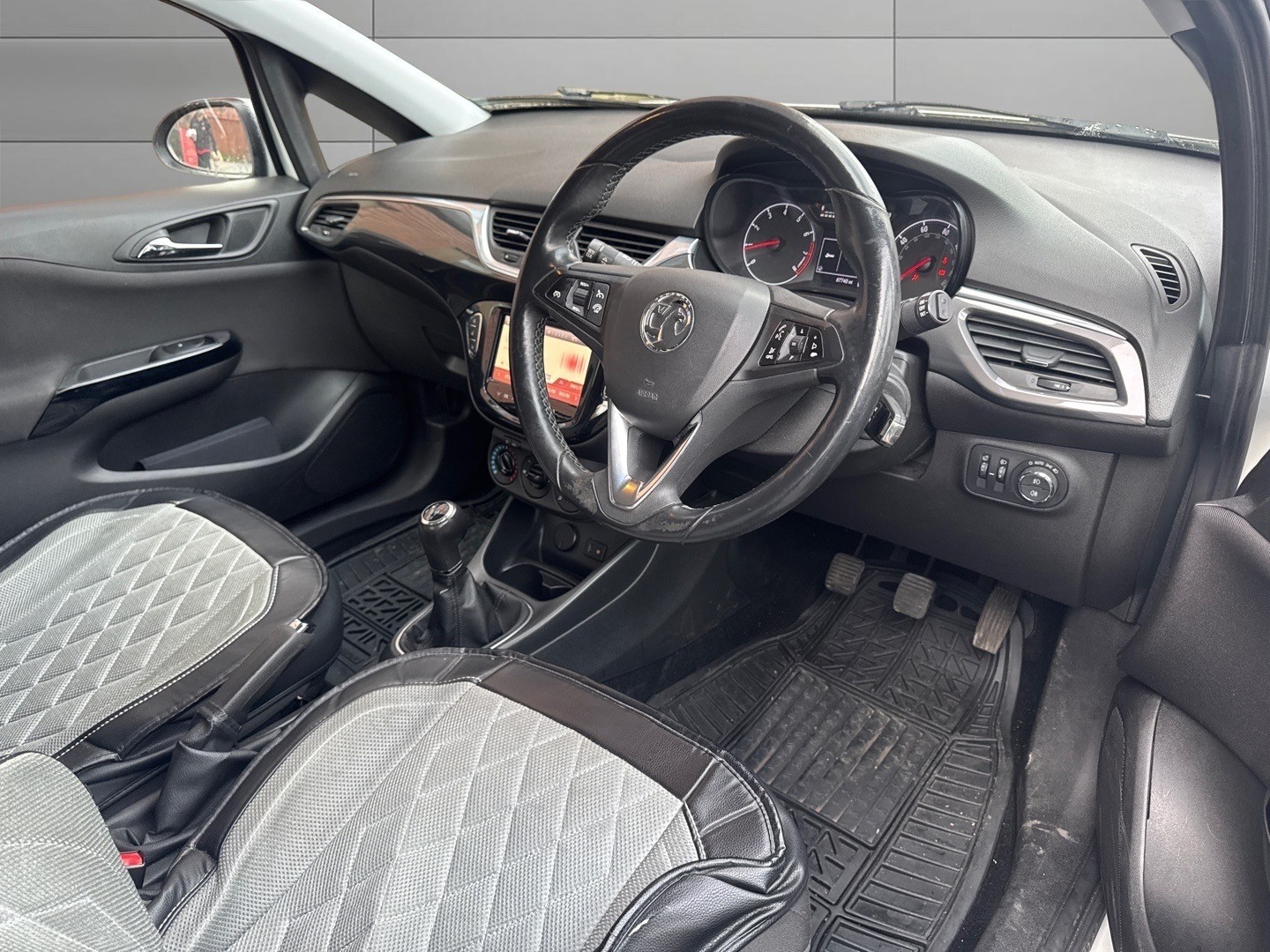 Used Vauxhall Corsa 2015 for sale - 77675693: Photo 9