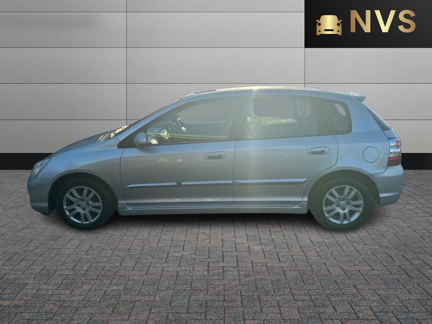 Used Honda Civic 2004 for sale - 77096915: Photo 4