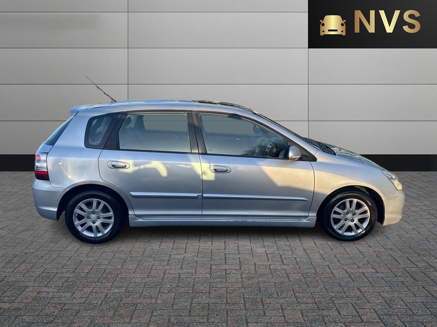 Used Honda Civic 2004 for sale - 77096915: Photo 8