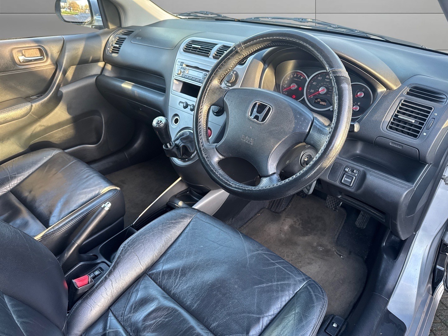 Used Honda Civic 2004 for sale - 77096915: Photo 9