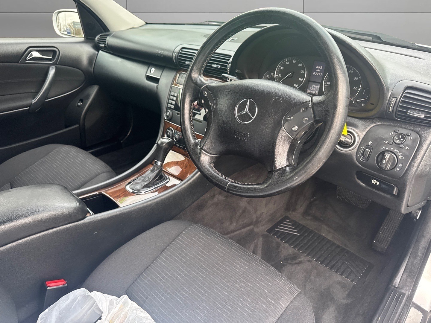 Used Mercedes-Benz C Class 2006 for sale - 76845028: Photo 9