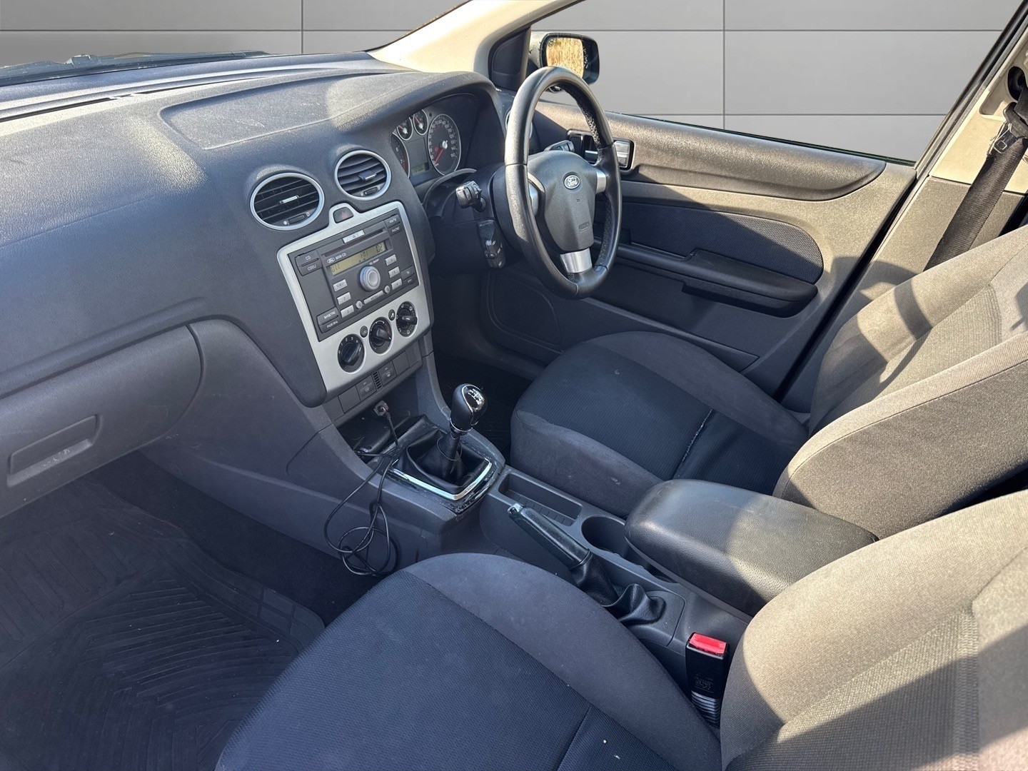 Used Ford Focus 2005 for sale - 76418277: Photo 12