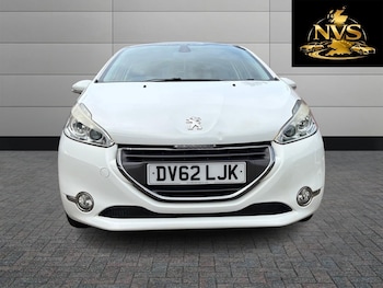 Used Peugeot 208 2012 for sale - 79260884: Photo