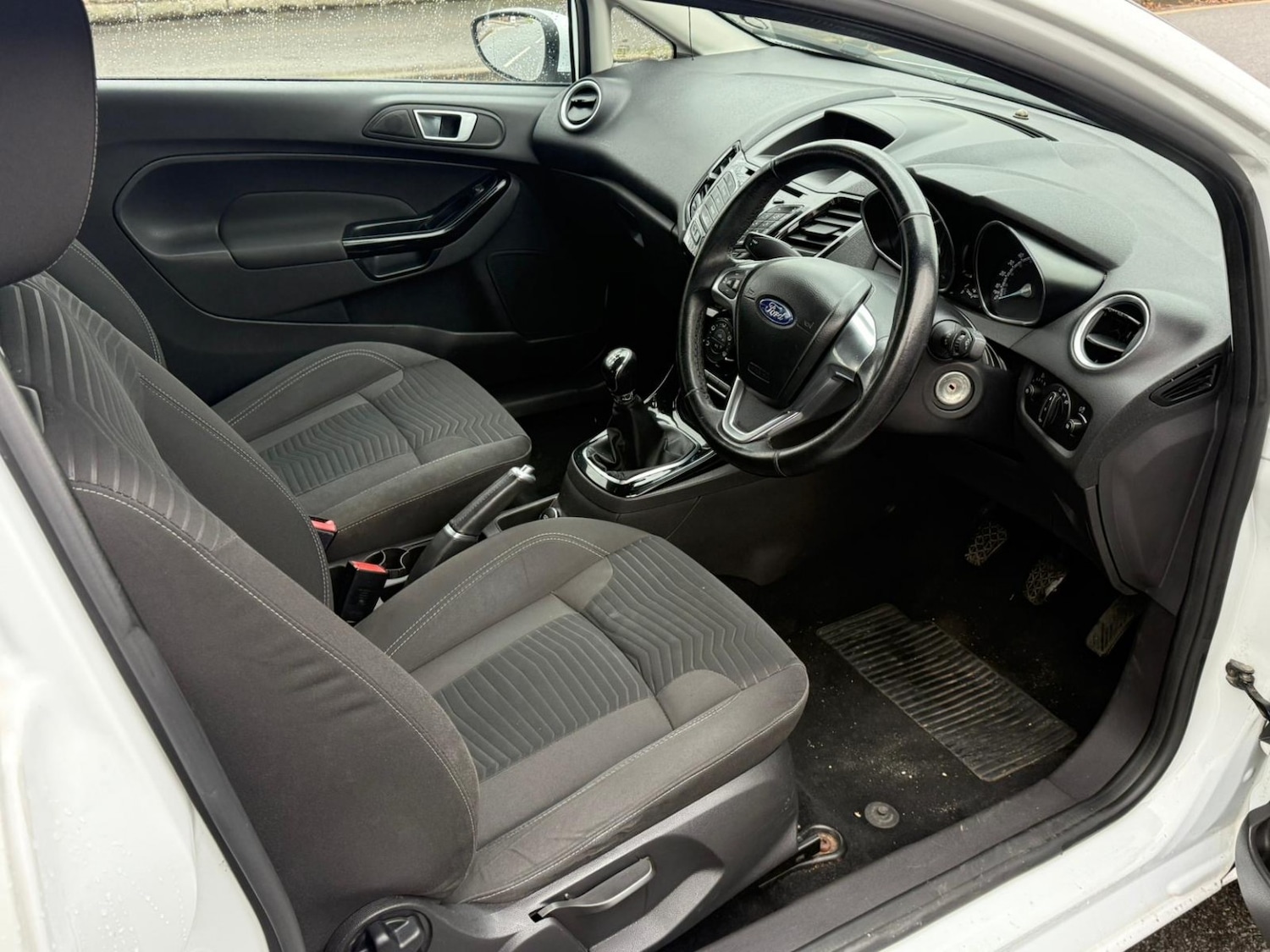 Used Ford Fiesta 2014 for sale - 76692808: Photo 10