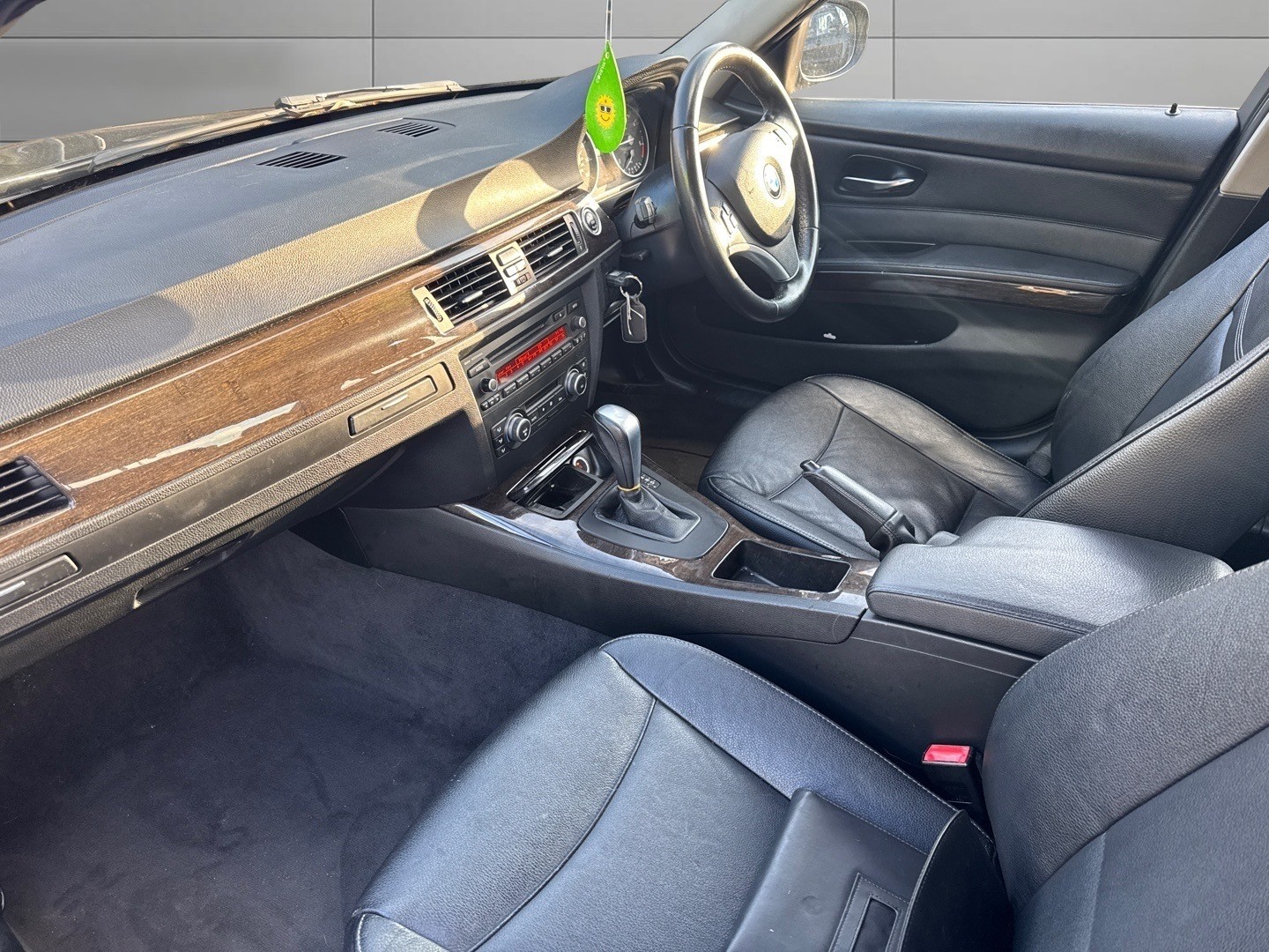 Used BMW 3 Series 2011 for sale - 77052262: Photo 12