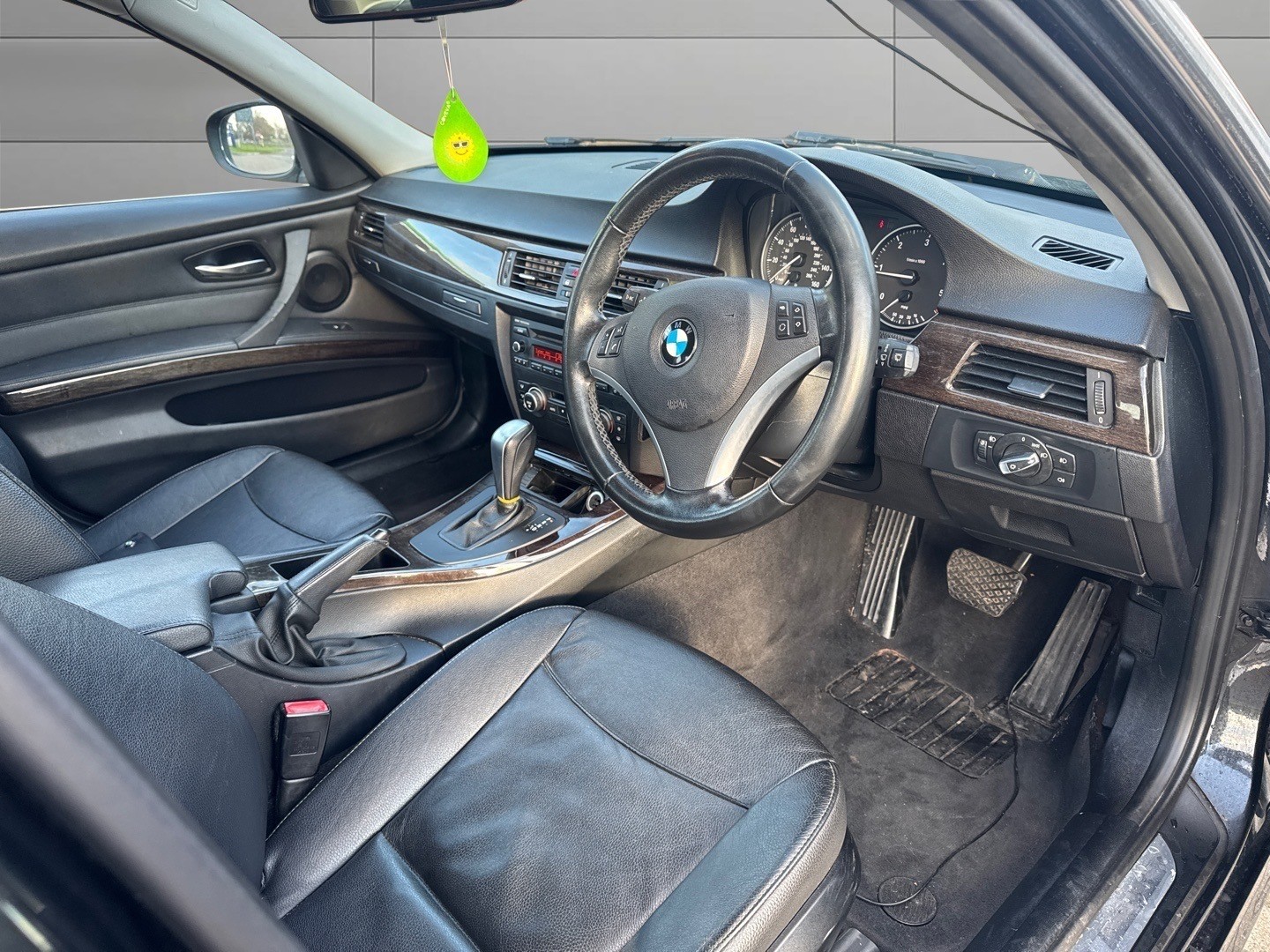 Used BMW 3 Series 2011 for sale - 77052262: Photo 9