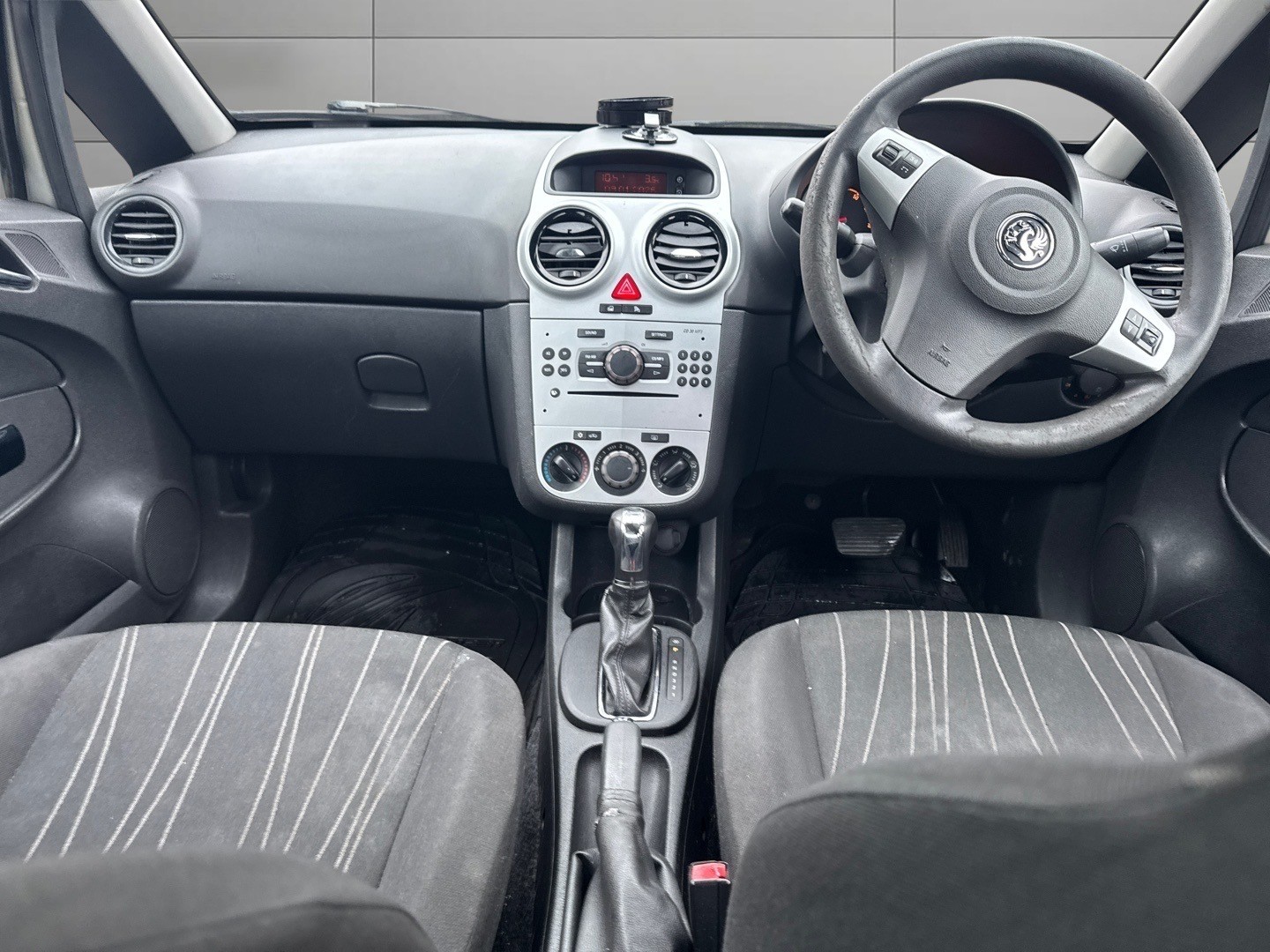 Used Vauxhall Corsa 2009 for sale - 77159302: Photo 10