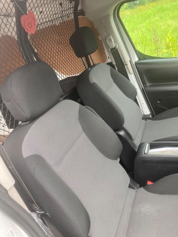 Used Peugeot Partner 2017 for sale - 71456927: Photo 7
