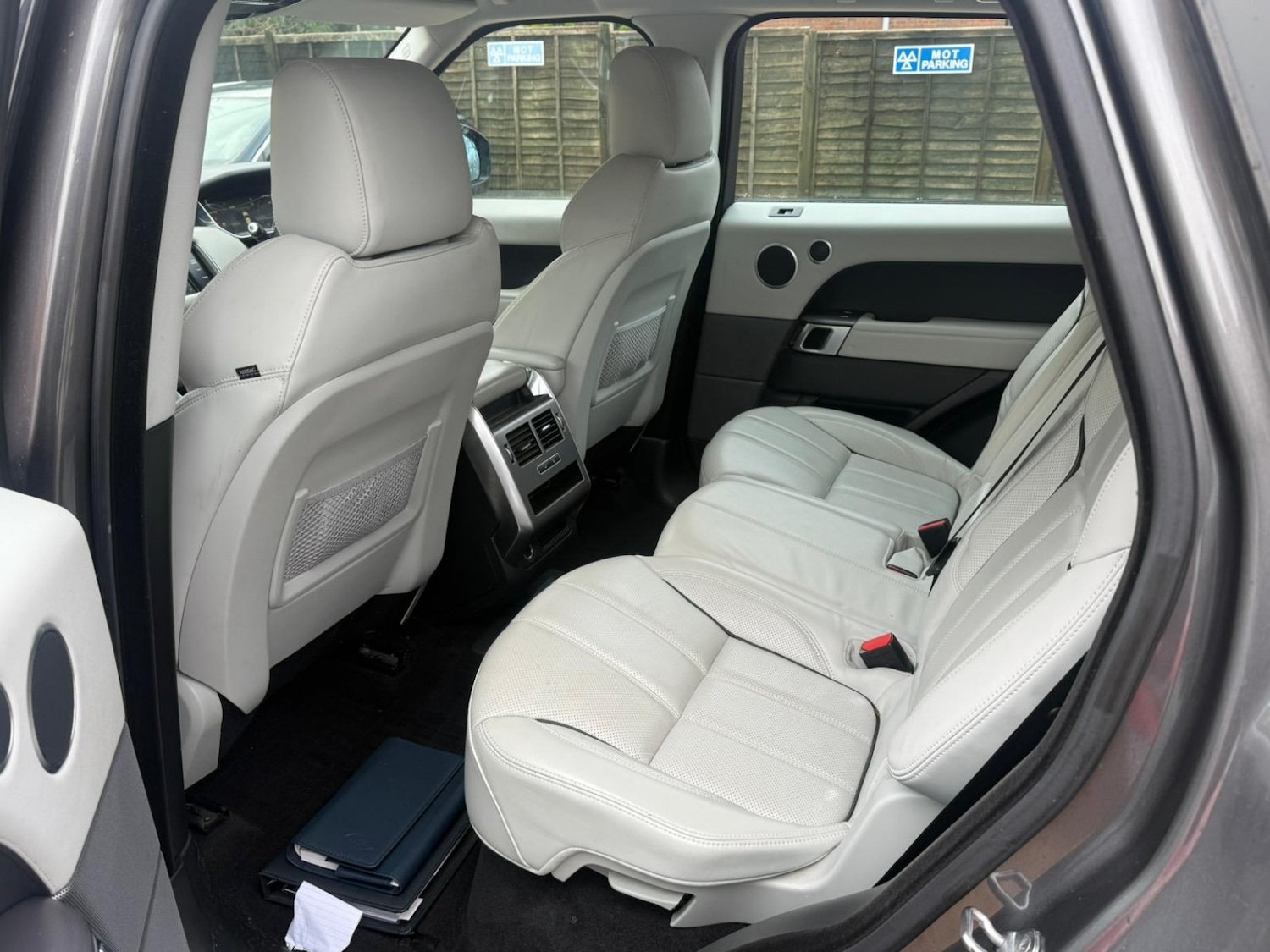 Used Land Rover Range Rover Sport 2015 for sale - 77159288: Photo 9