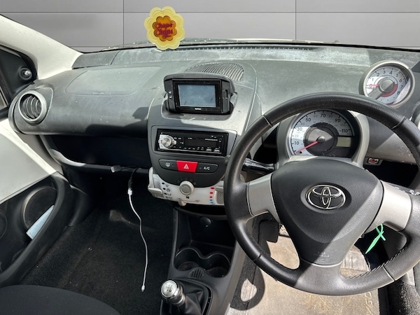 Used Toyota AYGO 2014 for sale - 76317426: Photo 10