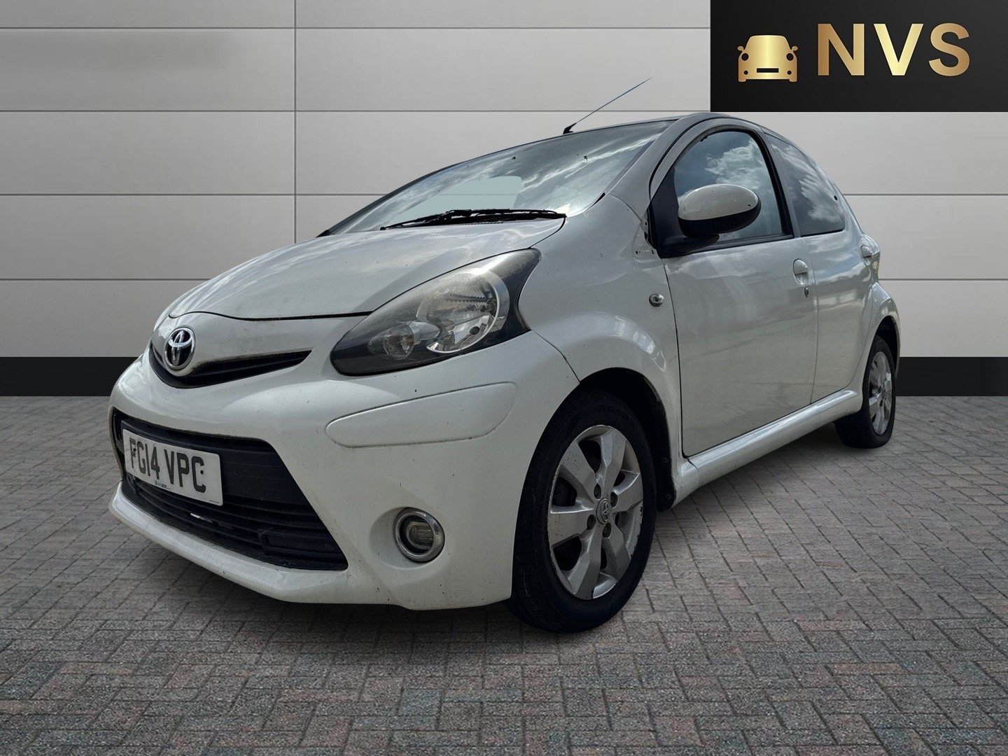 Used Toyota AYGO 2014 for sale - 76317426: Photo 3