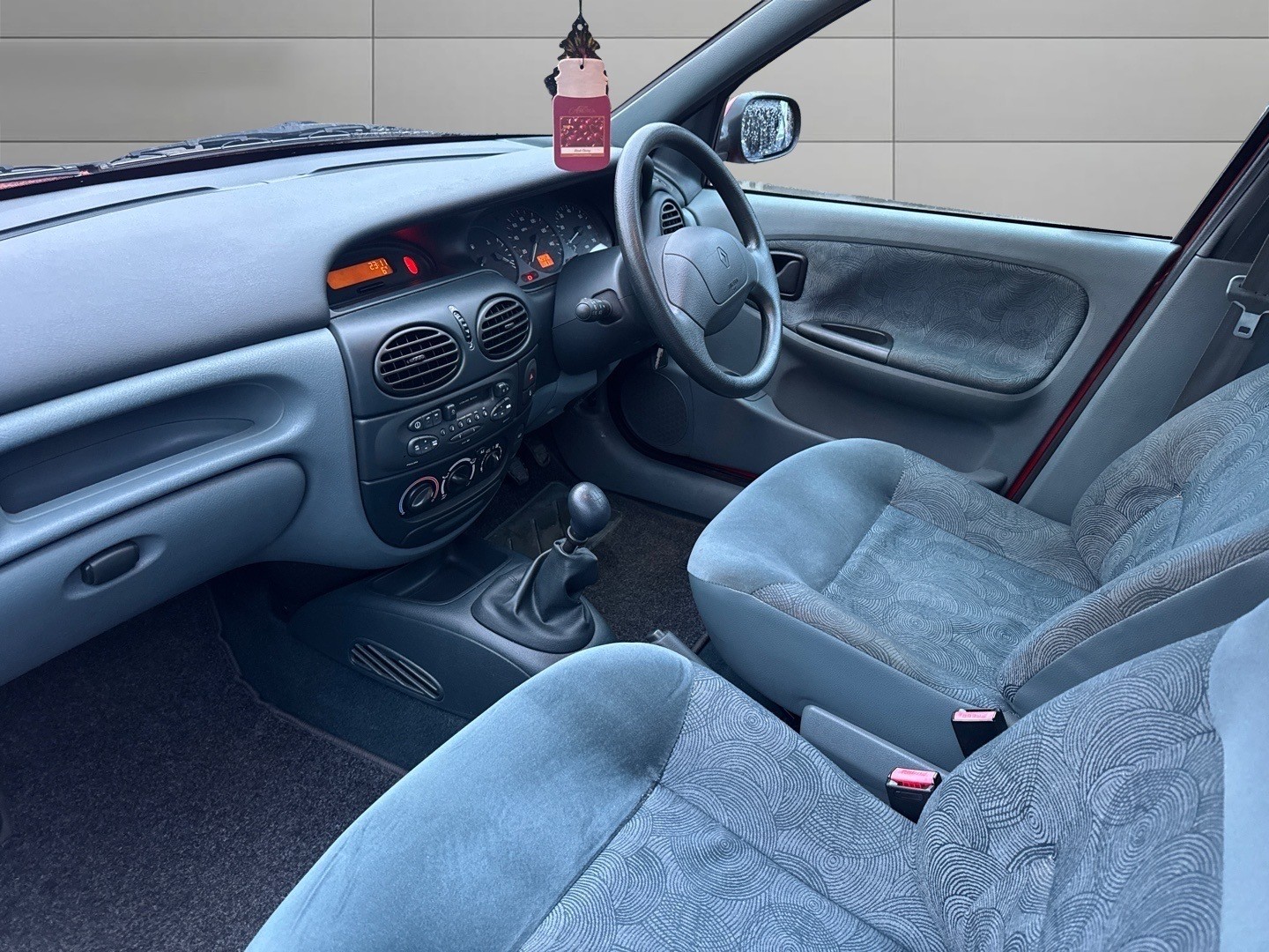 Used Renault Megane 1998 for sale - 77478102: Photo 12