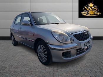Used Daihatsu Sirion 2004 for sale - 79395178: Photo