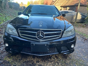 Used Mercedes-Benz C Class 2010 for sale - 77020580: Photo
