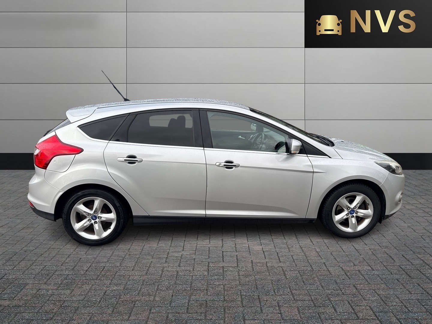 Used Ford Focus 2013 for sale - 77465054: Photo 8