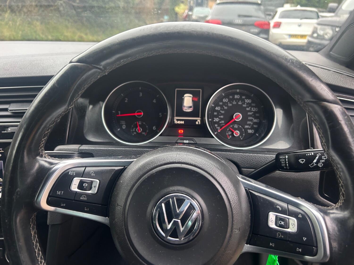 Used Volkswagen Golf 2014 for sale - 76769375: Photo 12