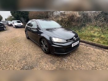 Used Volkswagen Golf 2014 for sale - 76769375: Photo