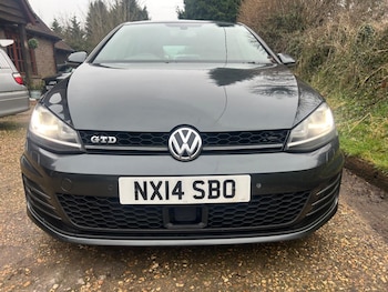 Used Volkswagen Golf 2014 for sale - 76769375: Photo