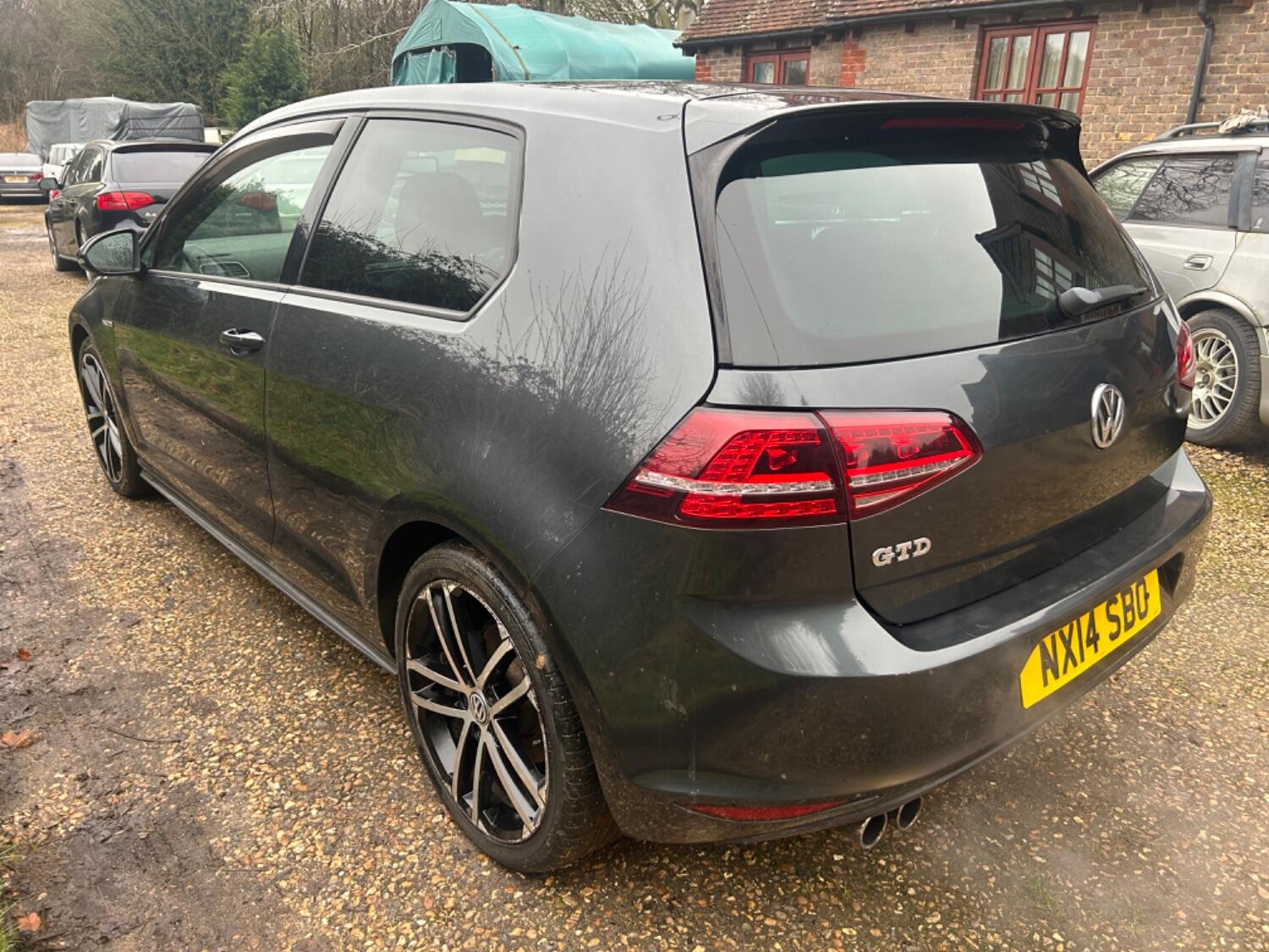 Used Volkswagen Golf 2014 for sale - 76769375: Photo 5