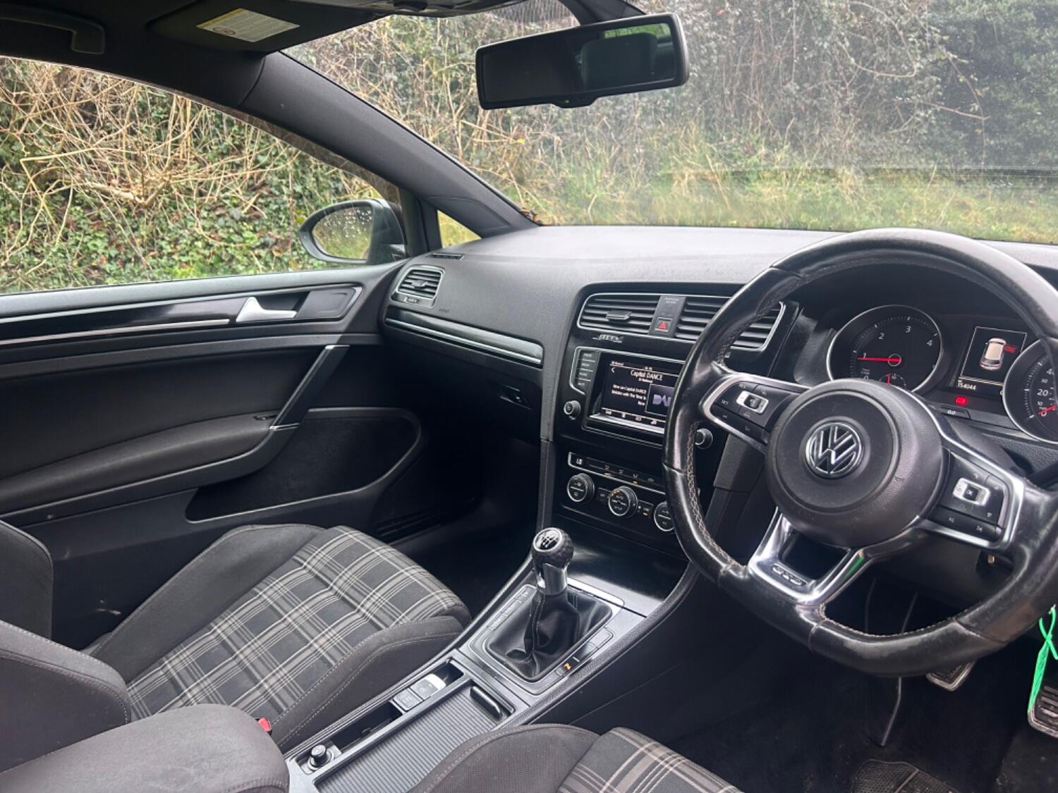 Used Volkswagen Golf 2014 for sale - 76769375: Photo 9