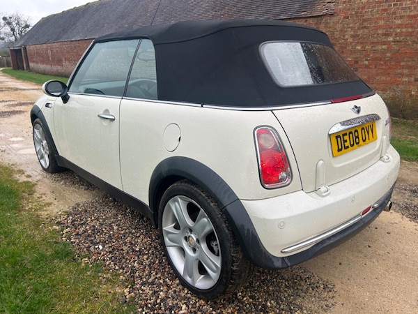 Used MINI Convertible 2008 for sale - 71380943: Photo 5