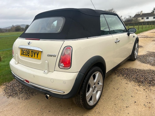 Used MINI Convertible 2008 for sale - 71380943: Photo 7