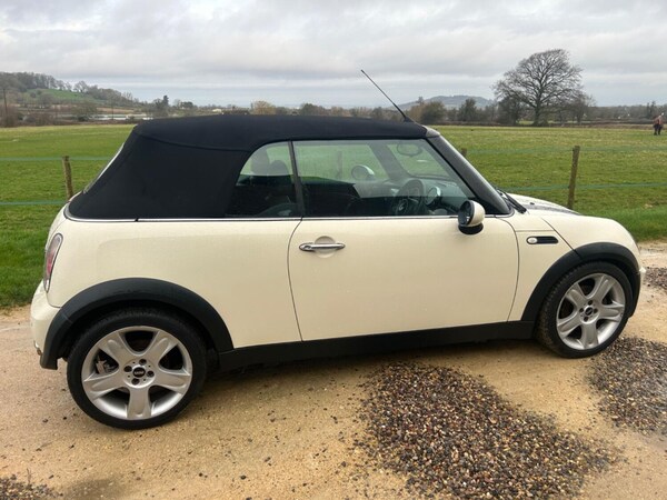 Used MINI Convertible 2008 for sale - 71380943: Photo 8