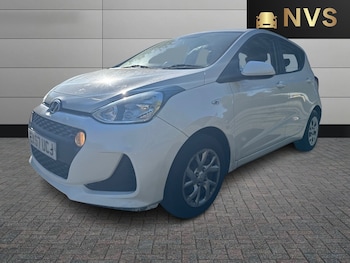 Used Hyundai i10 2017 for sale - 77464640: Photo