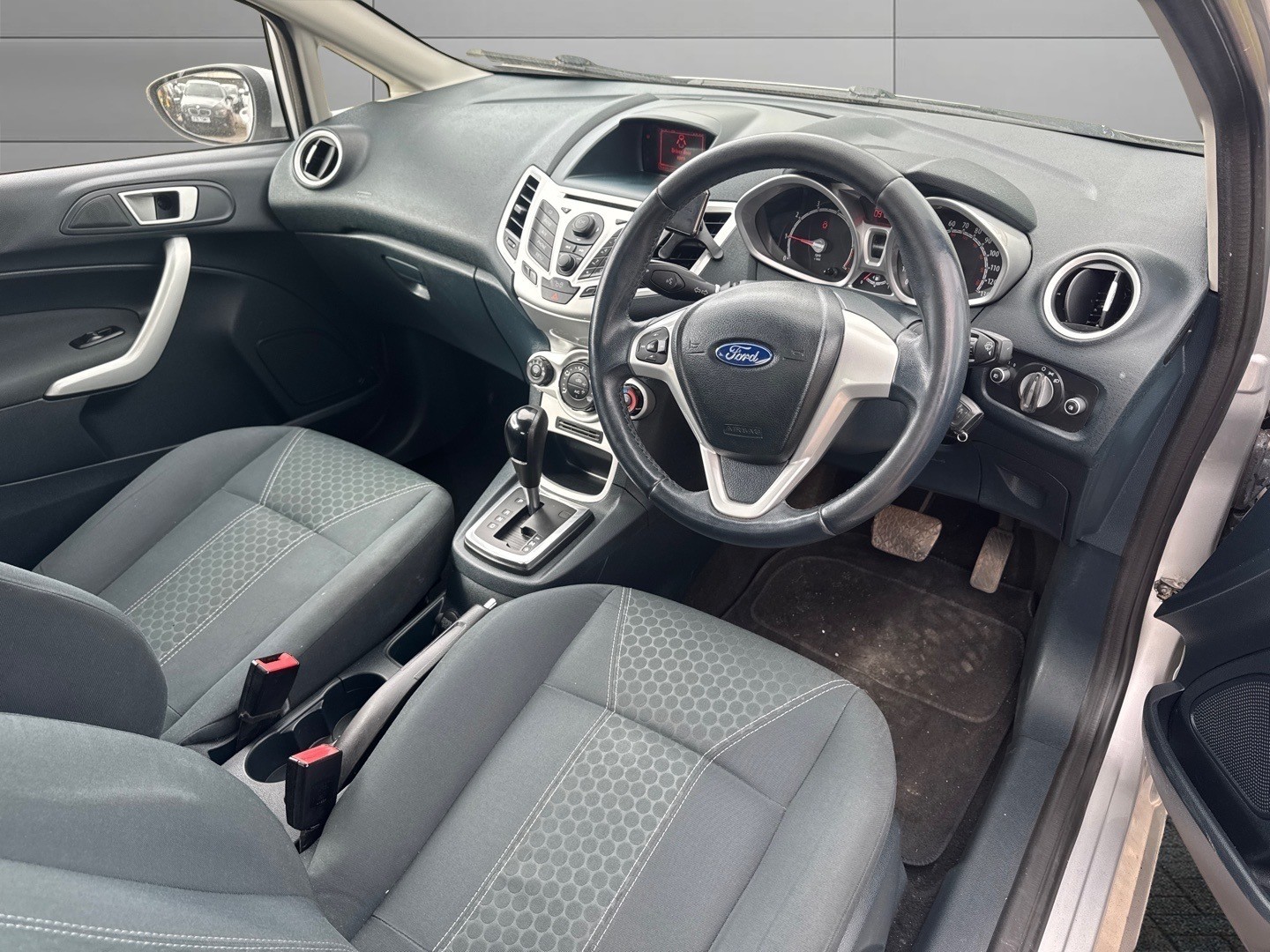 Used Ford Fiesta 2011 for sale - 78139418: Photo 9