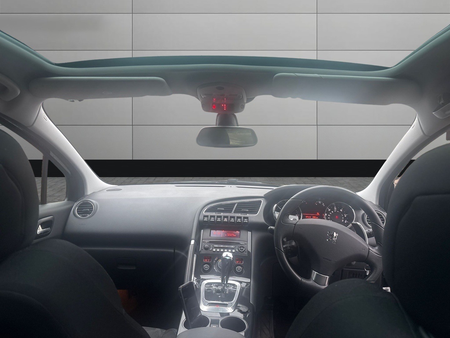 Used Peugeot 3008 2011 for sale - 77282690: Photo 10