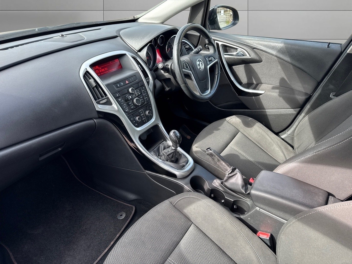 Used Vauxhall Astra 2013 for sale - 76058185: Photo 12