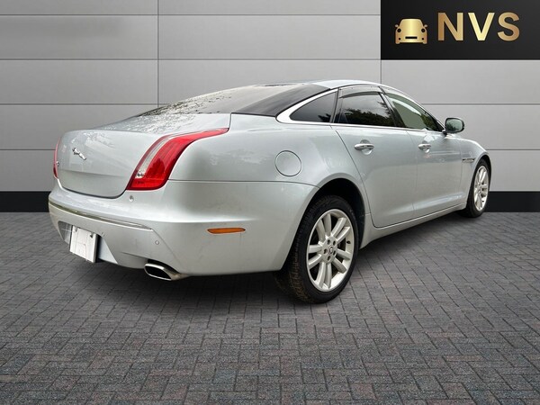Used Jaguar XJ 2023 for sale - 71380933: Photo 7