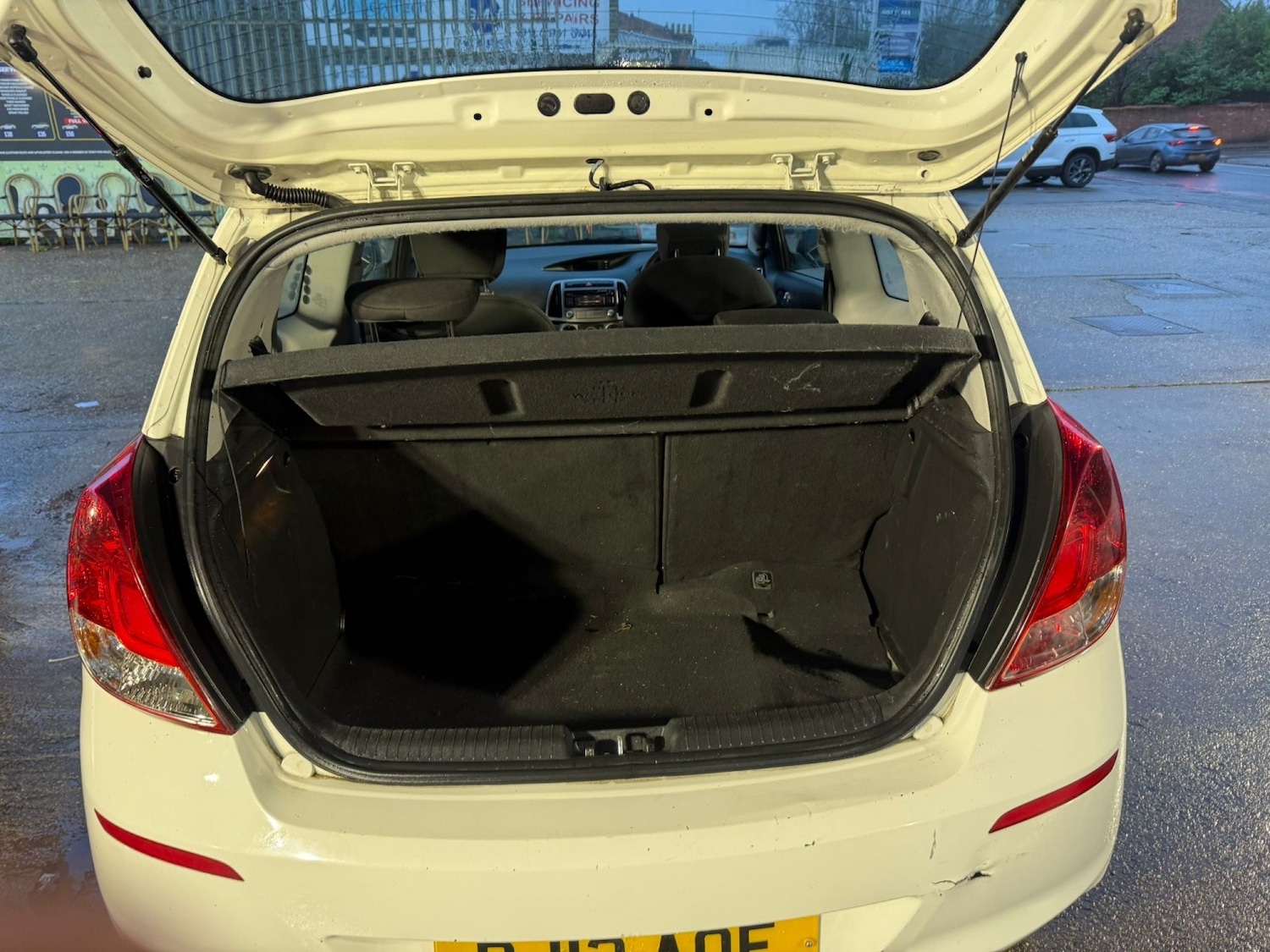 Used Hyundai i20 2012 for sale - 76799296: Photo 9