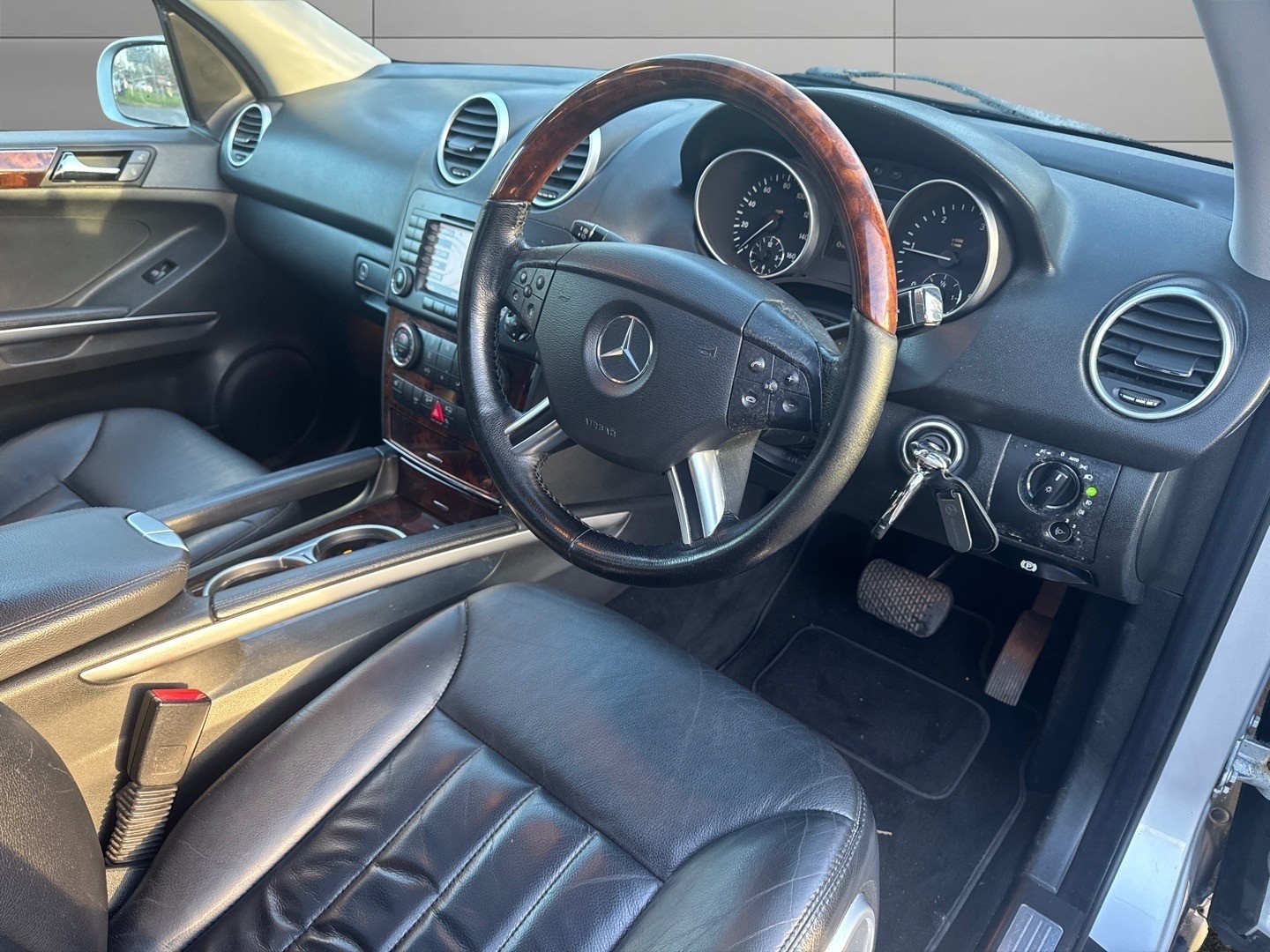 Used Mercedes-Benz M Class 2007 for sale - 77465048: Photo 9