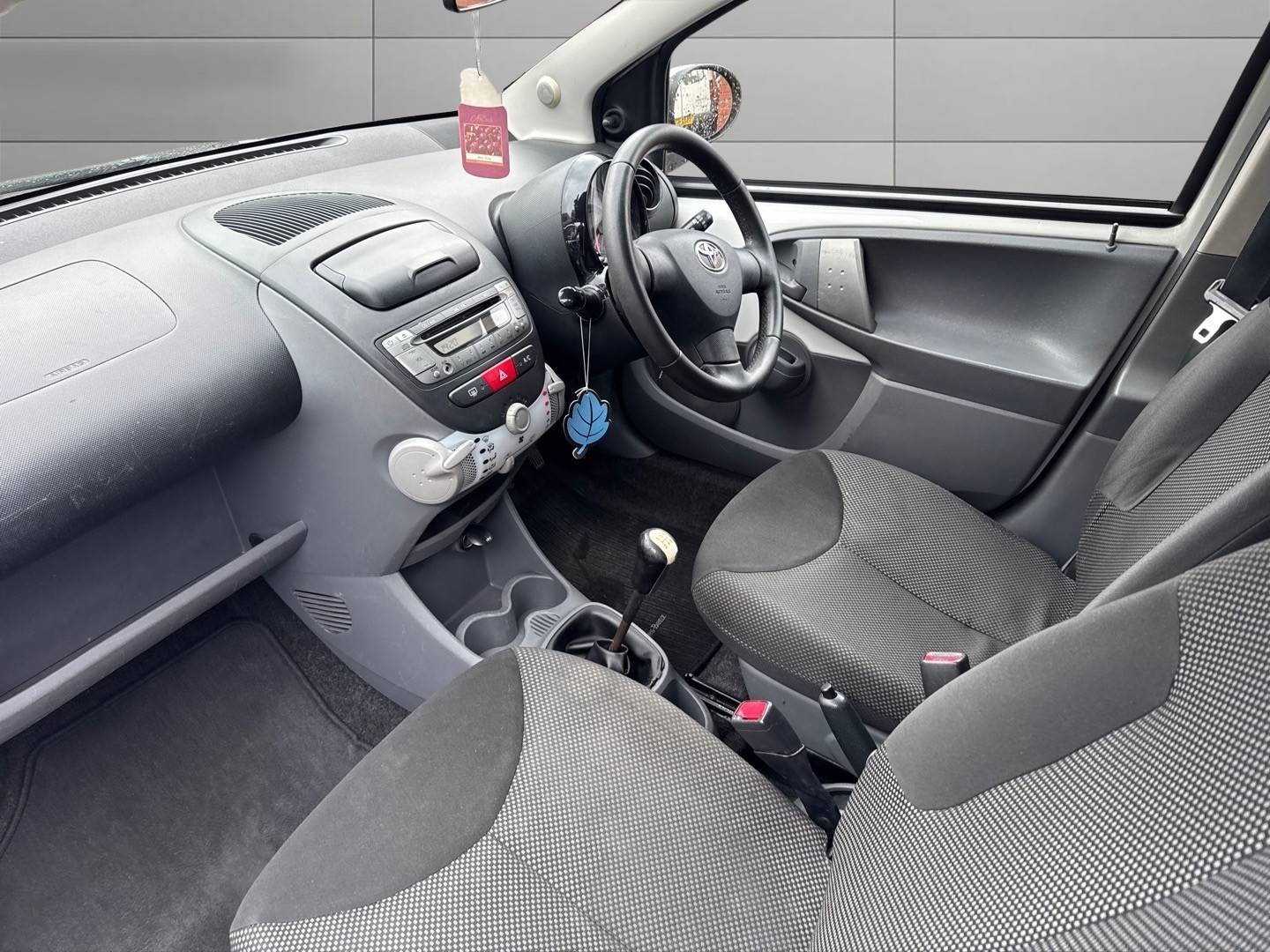 Used Toyota AYGO 2011 for sale - 78025781: Photo 12