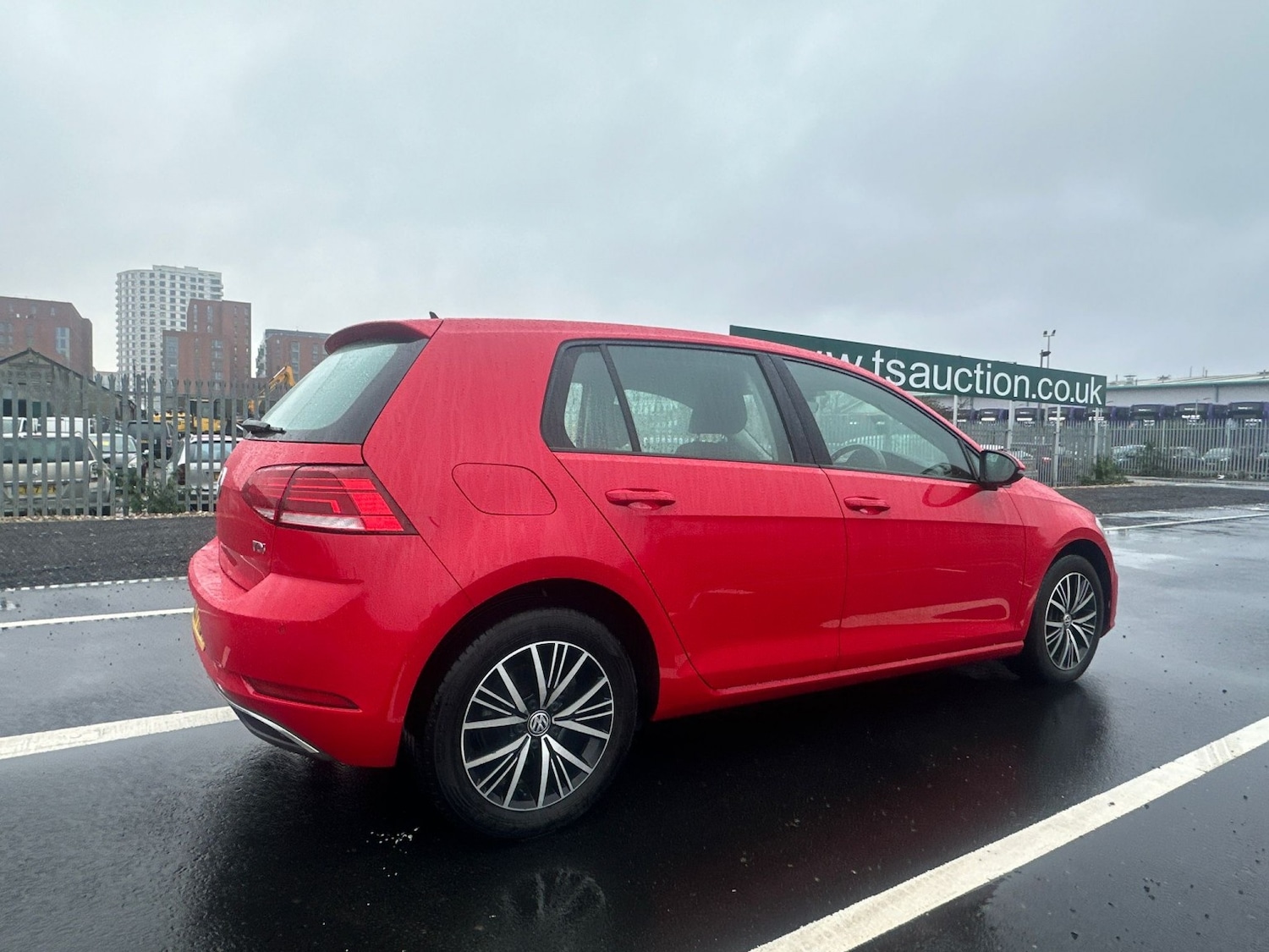 Used Volkswagen Golf 2017 for sale - 77483714: Photo 8