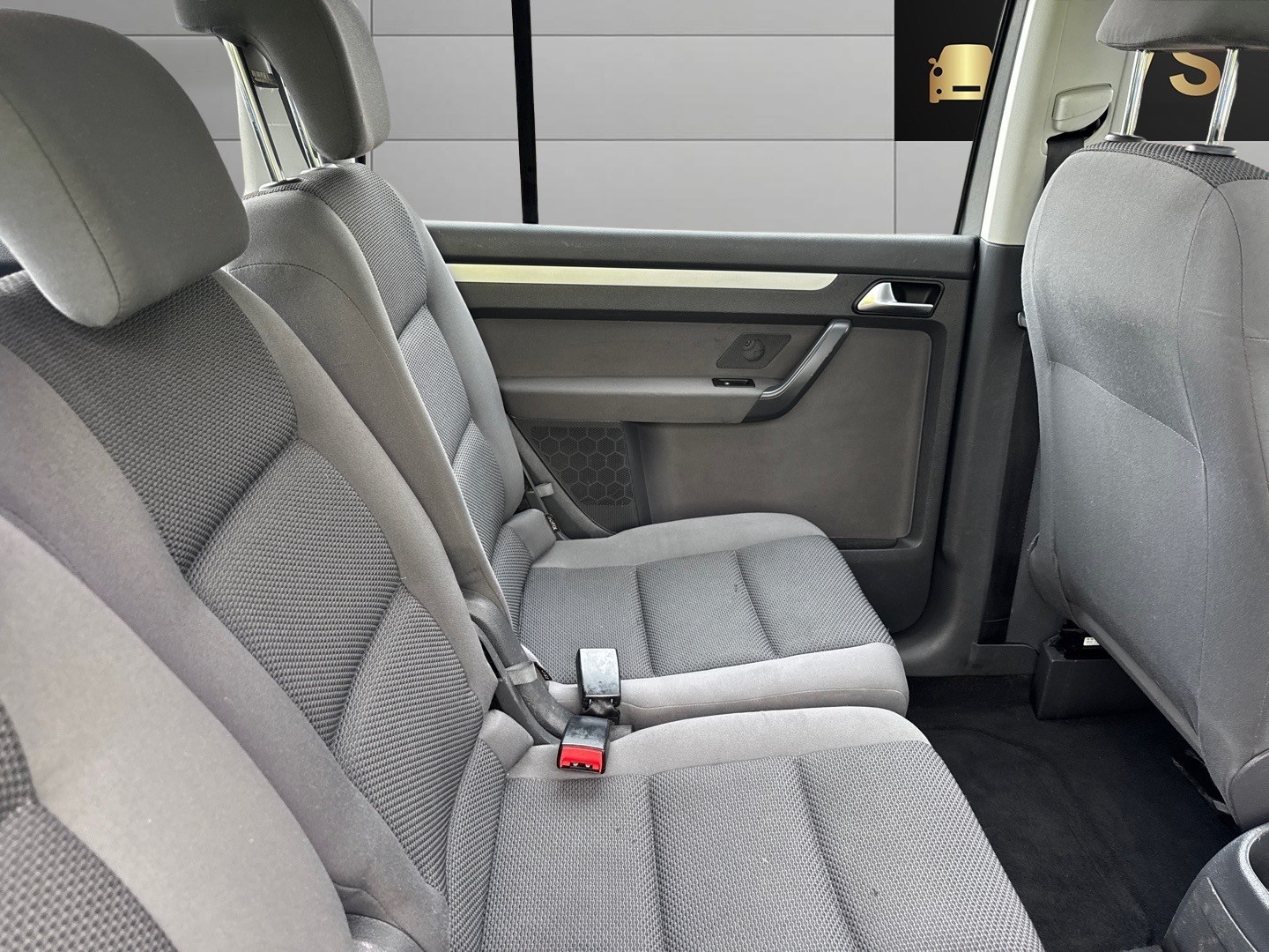 Used Volkswagen Touran 2010 for sale - 76554020: Photo 11